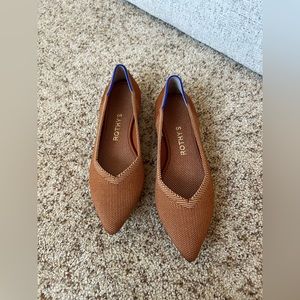 NWOT Rothy’s in Fawn